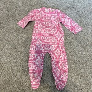 Kate Quinn HTF White and pink printed footed romper. Size 3-6 months